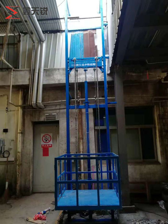 金昌导轨式升降货梯